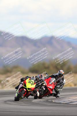 media/Nov-16-2025-Race Pace (Sun) [[8c5fa54630]]/Non Verified Riders (1st 20 Minutes)/5-Turn 15 (110pm)/